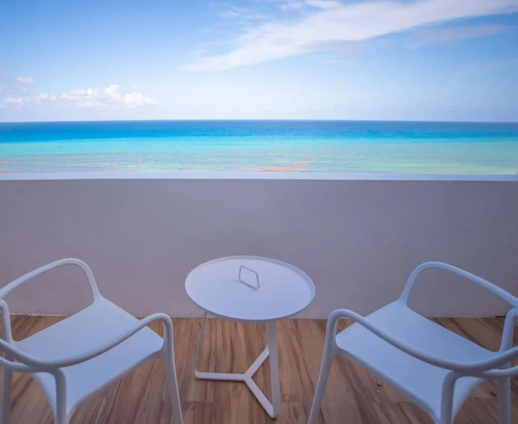 Ocean & Lagoon View Penthouse Cancún Appartement