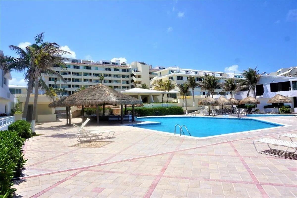 Ocean & Lagoon View Penthouse Cancún 0*,